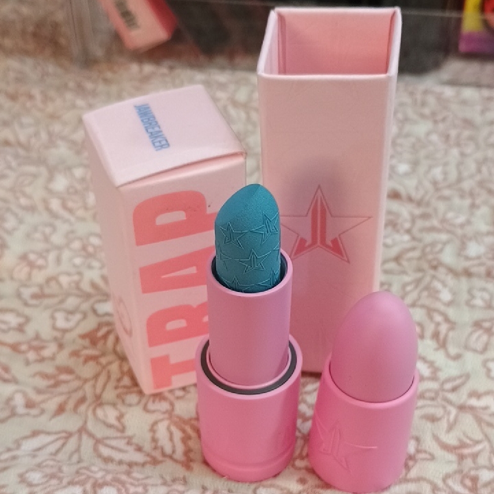 Jeffree Star Teal Lipstick in Pink Case